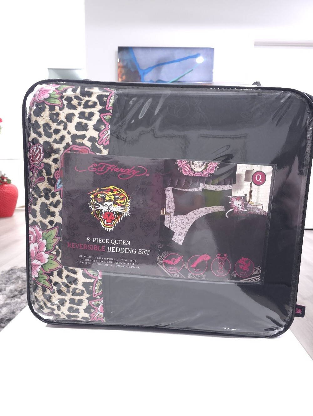 Ed Hardy QUEEN 4-Piece Zebra Tiger Reversible Faux Fur Comforter Set New Viral